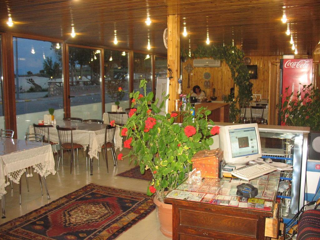 Erciyes Stone Hotel Uçhisar Exterior photo